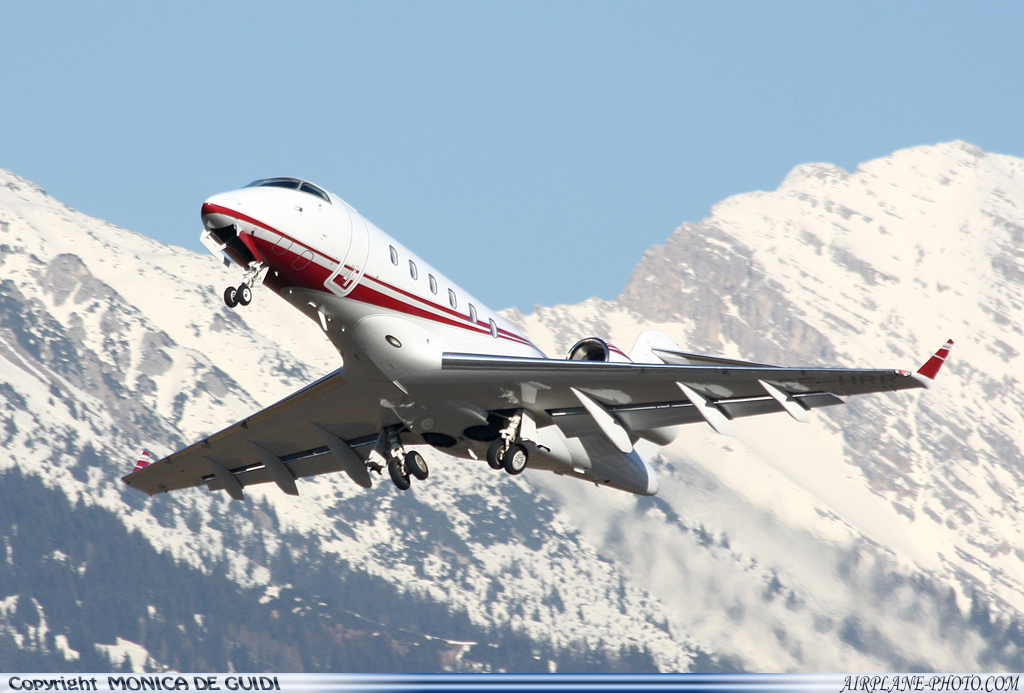 Photo Untitled Bombardier BD-100-1A10 Challenger 300