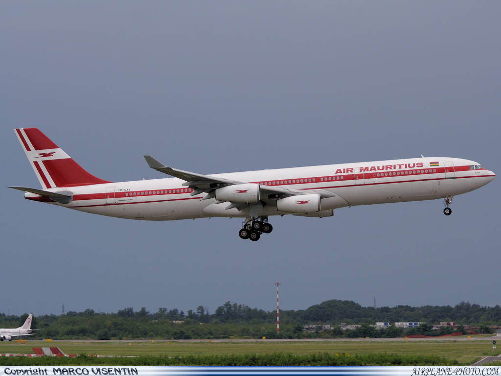 Photo Air Mauritius Airbus A340-312