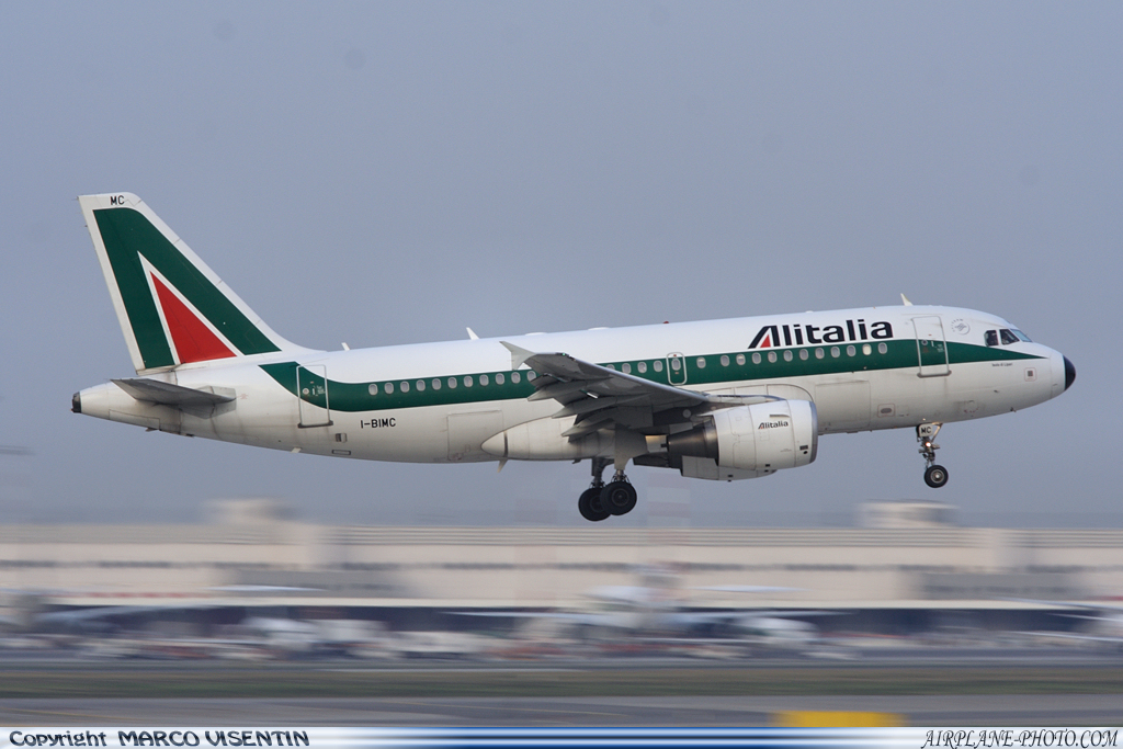 Photo Alitalia Airbus A319-112