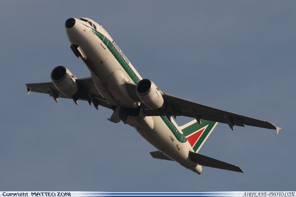 Photo Alitalia Airbus A319-112