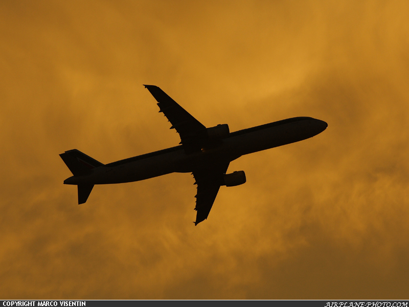 Photo Alitalia Airbus A321-112