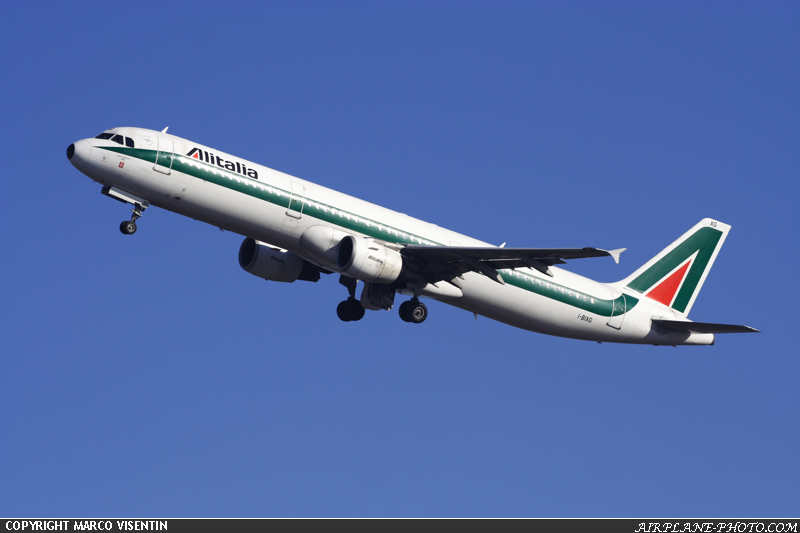 Photo Alitalia Airbus A321-112