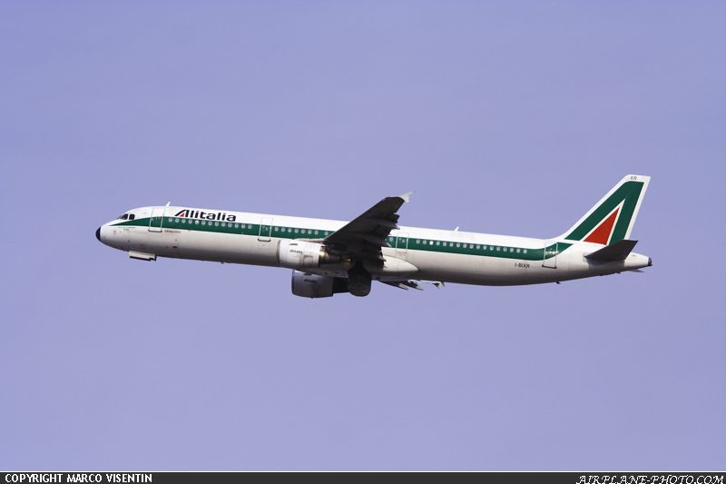 Photo Alitalia Airbus A321-112