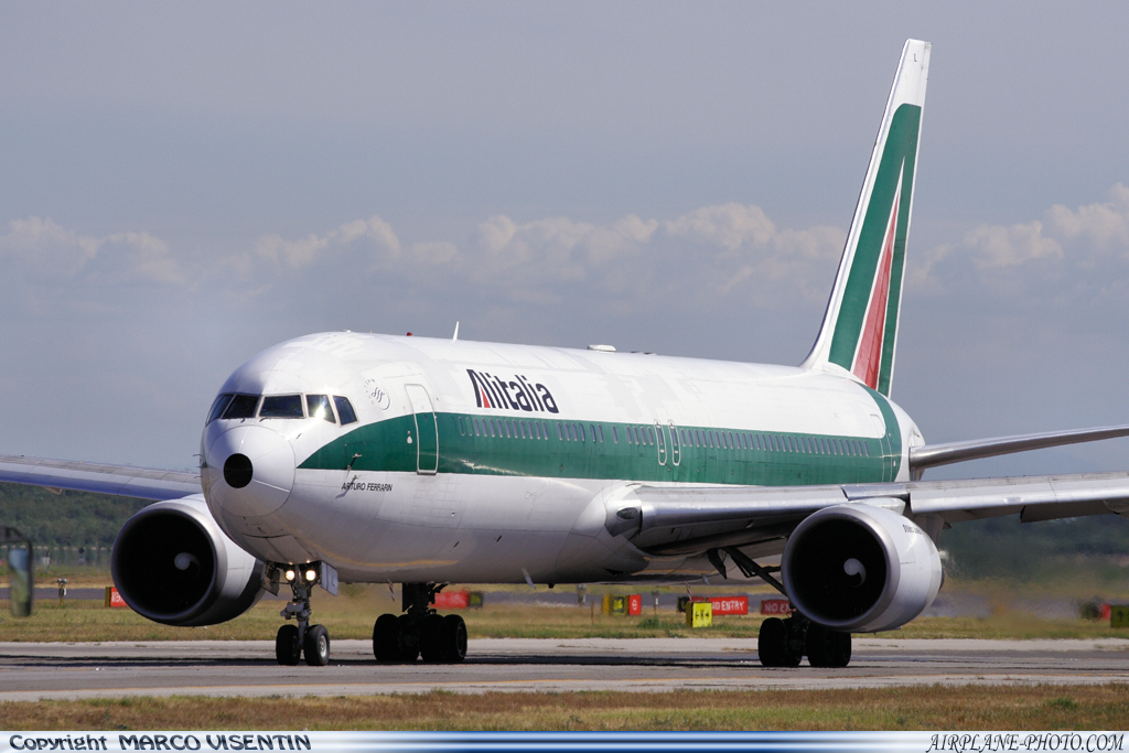 Photo Alitalia Boeing 767-33A/ER