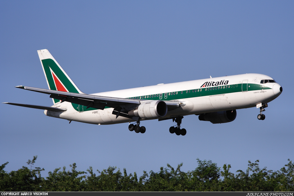 Photo Alitalia Boeing 767-33A/ER