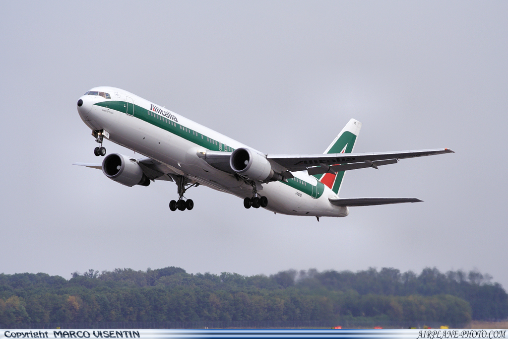 Photo Alitalia Boeing 767-33A/ER