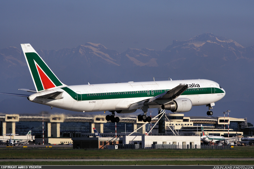 Photo Alitalia Boeing 767-3Q8/ER