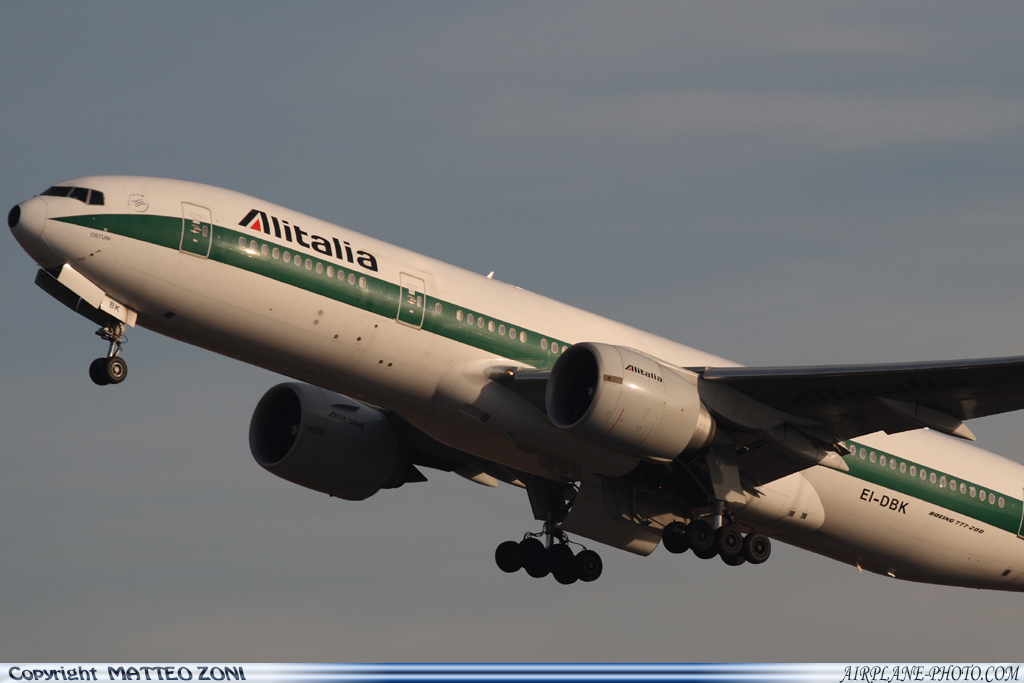 Photo Alitalia Boeing 777-243/ER