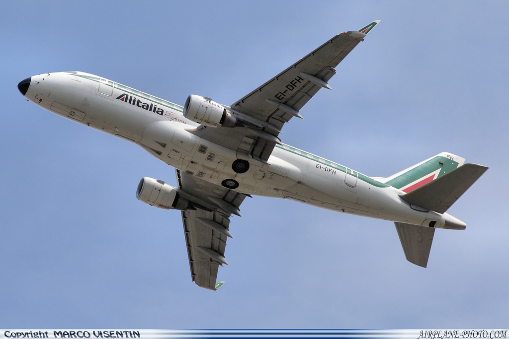 Photo Alitalia Express Embraer ERJ-170-100LR 170LR