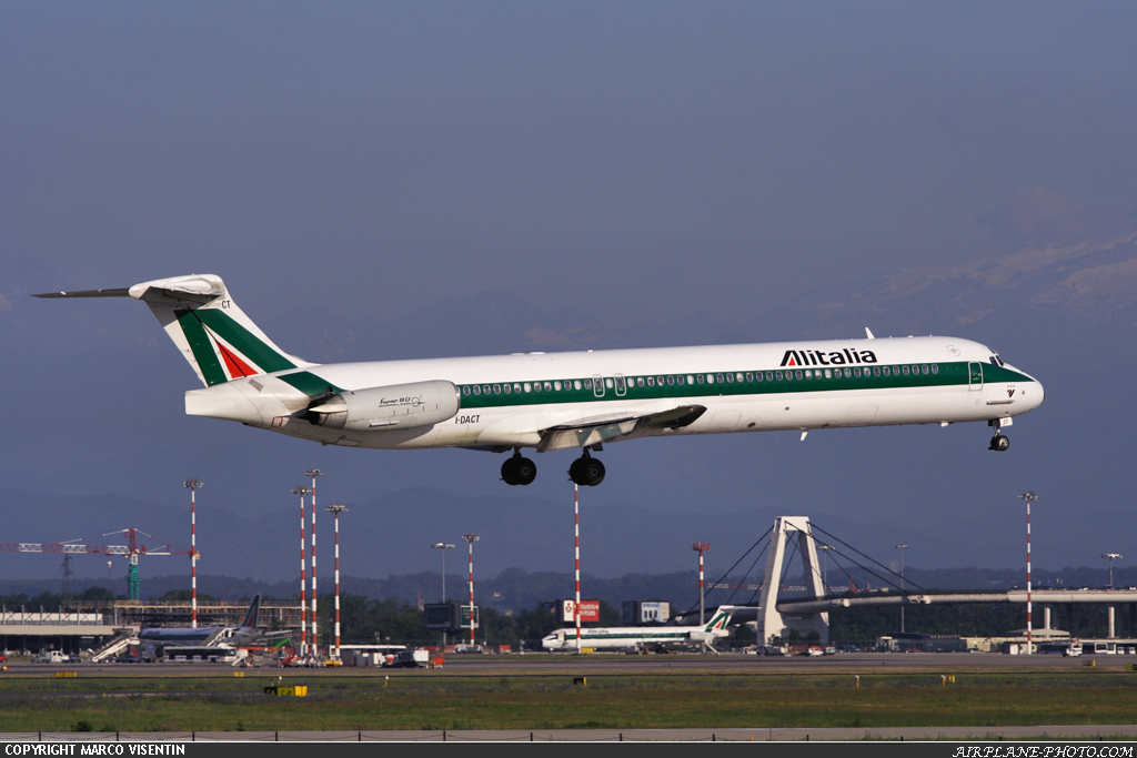 Photo Alitalia McDonnell Douglas MD-82 (DC-9-82)