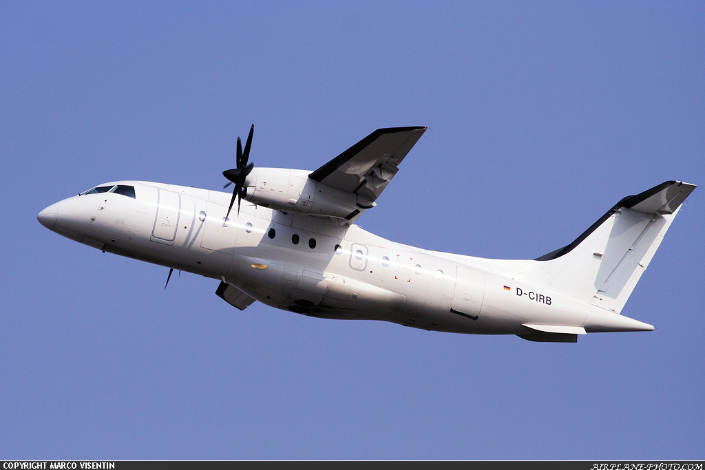 Photo Cirrus Airlines Dornier Do-328-110