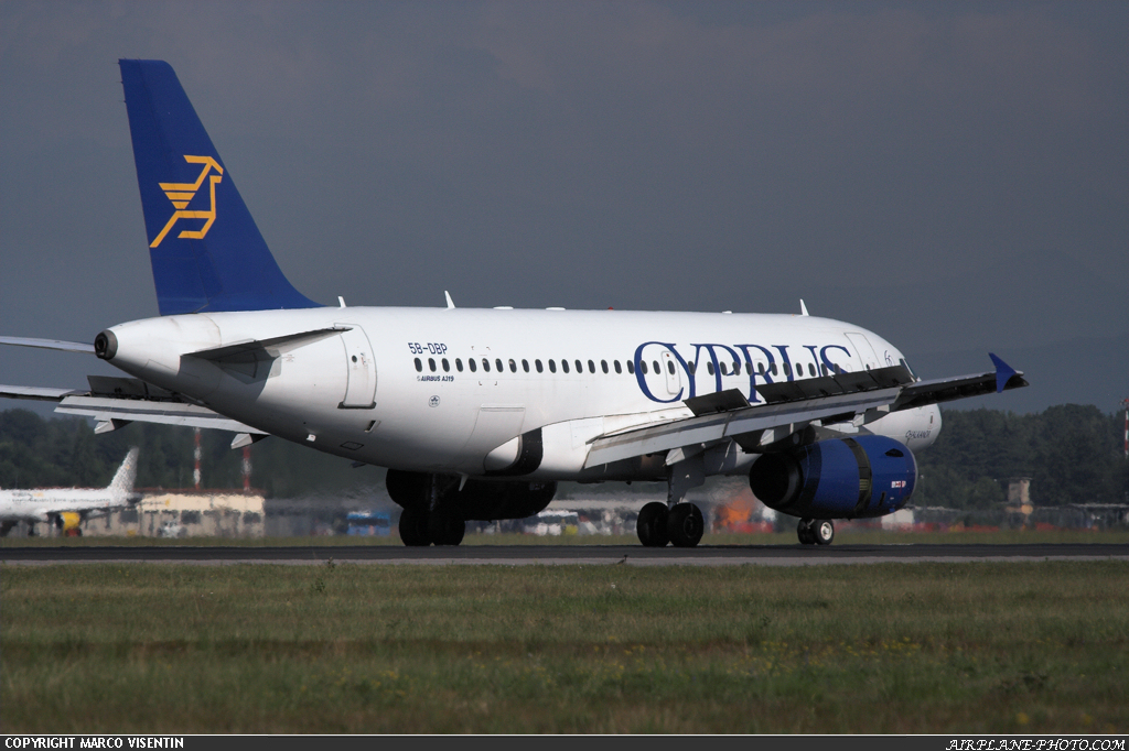 Photo Cyprus Airways Airbus A319-132