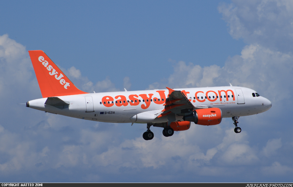 Photo EasyJet Airline Airbus A319-111