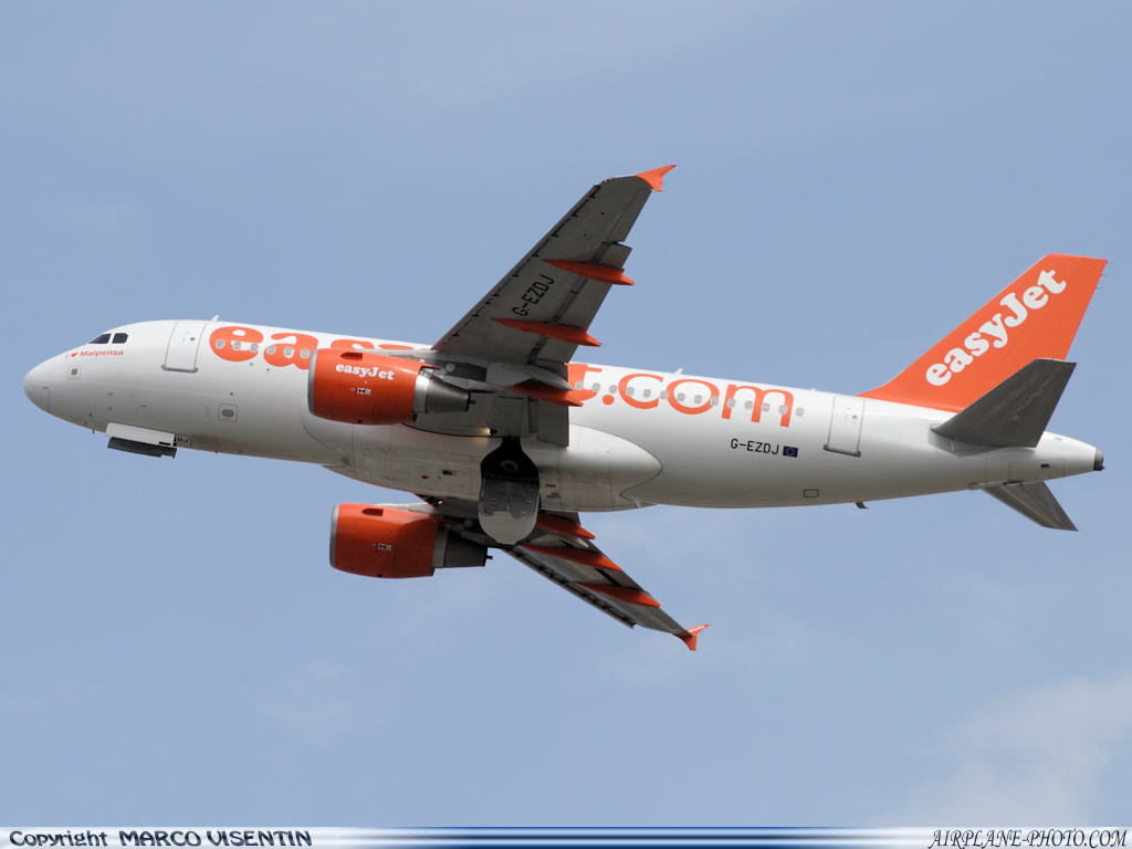 Photo EasyJet Airline Airbus A319-111