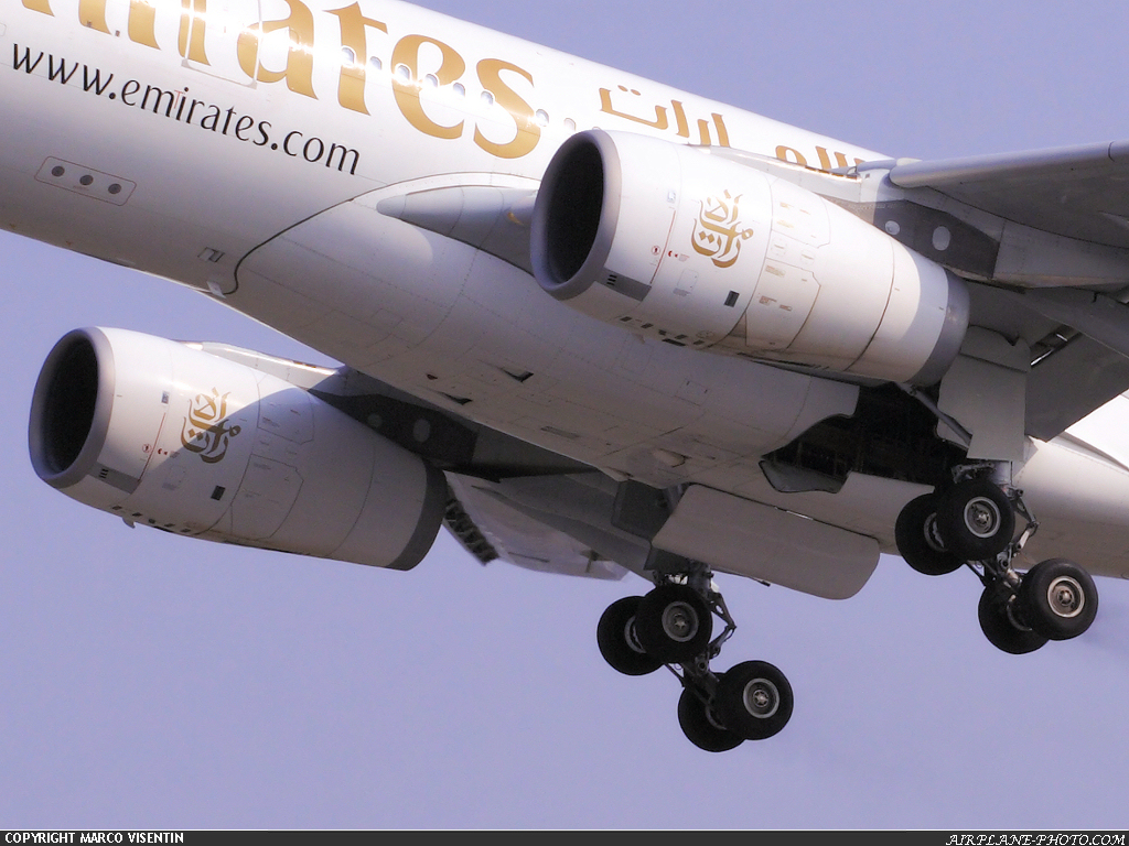 Photo Emirates Airbus A330-243