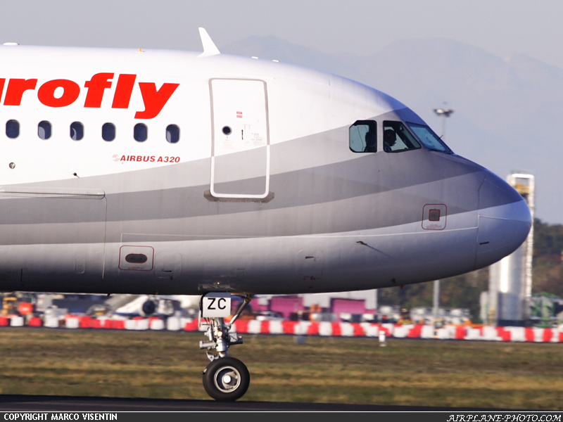 Photo Eurofly Airbus A320-214