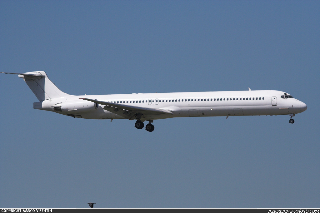 Photo JetX McDonnell Douglas MD-82 (DC-9-82)