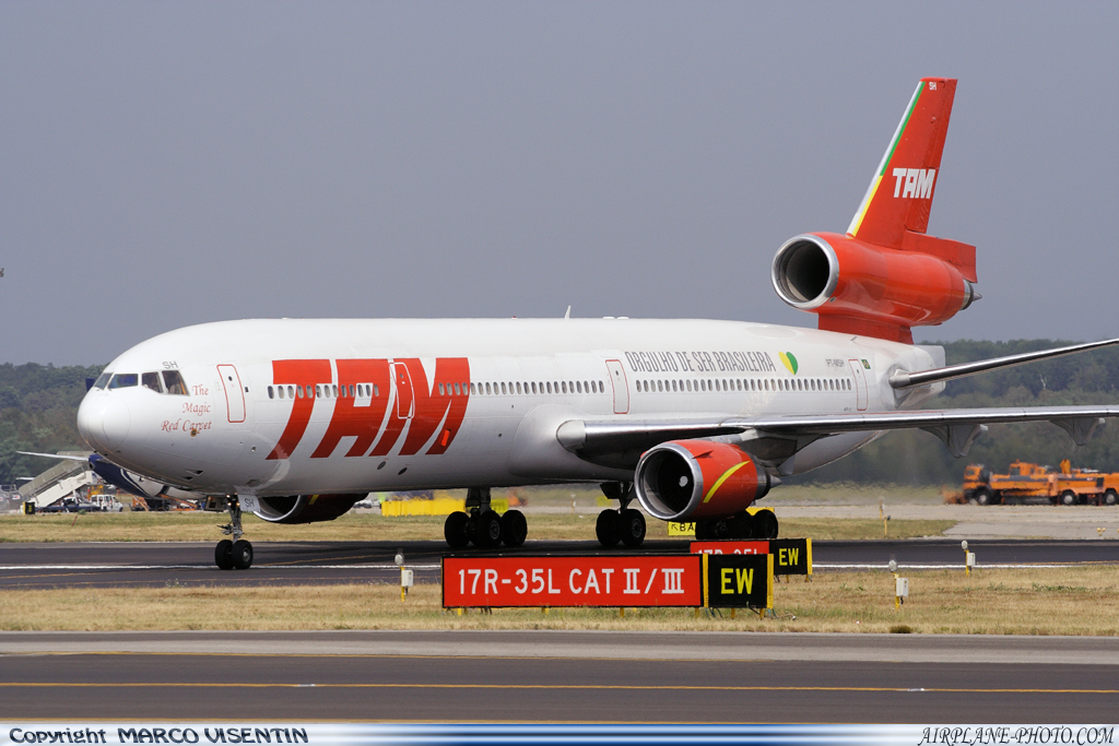 Photo TAM McDonnell Douglas MD-11