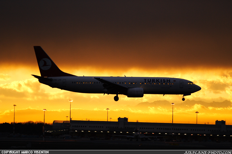 Photo Turkish Airlines Boeing 737-8F2