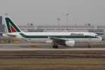 Alitalia Airbus A320-214